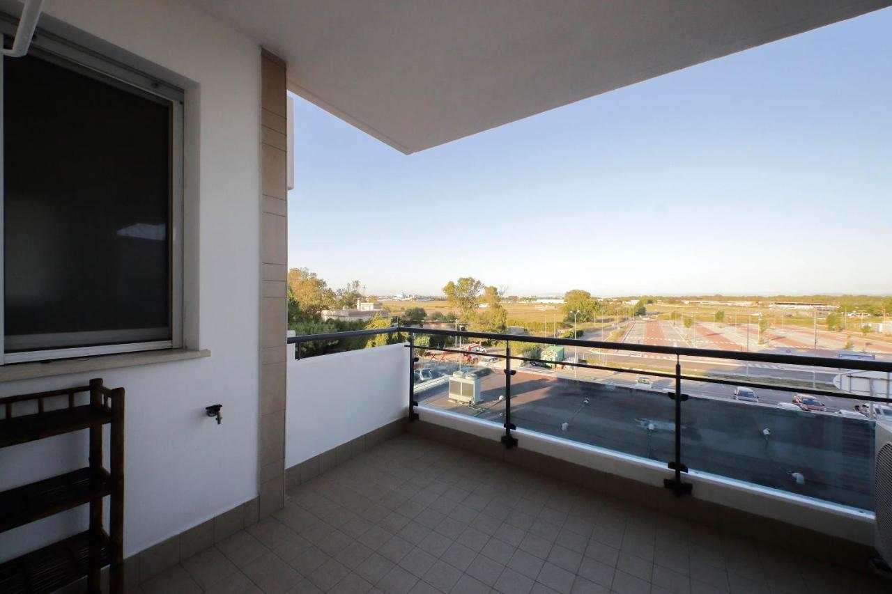 Bilocale Con Vista Sull'Aeroporto - Comodo Per Il Viaggio Fiumicino Extérieur photo