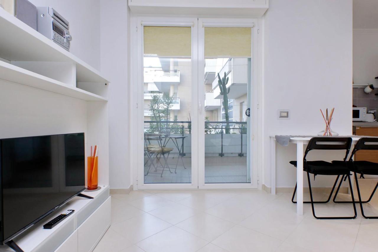 Bilocale Con Vista Sull'Aeroporto - Comodo Per Il Viaggio Fiumicino Extérieur photo