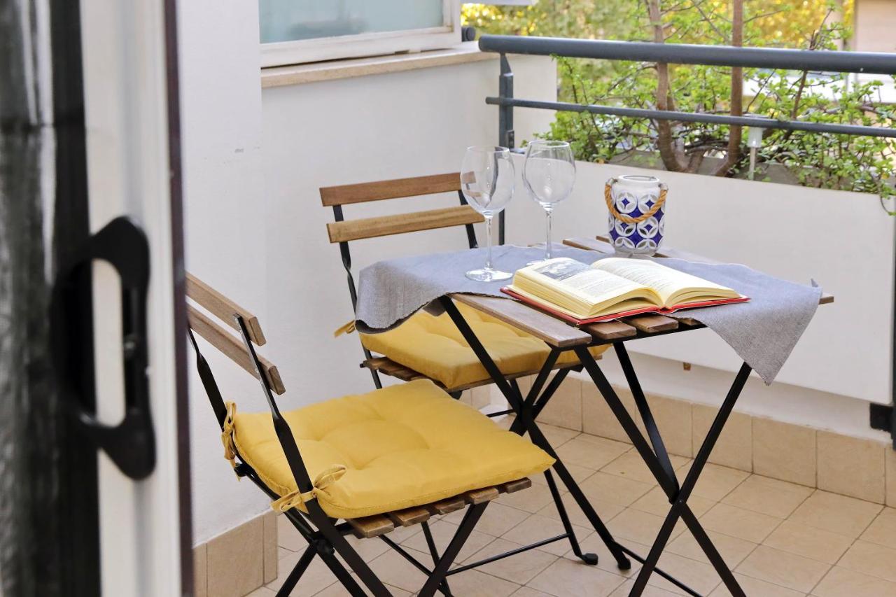 Bilocale Con Vista Sull'Aeroporto - Comodo Per Il Viaggio Fiumicino Extérieur photo